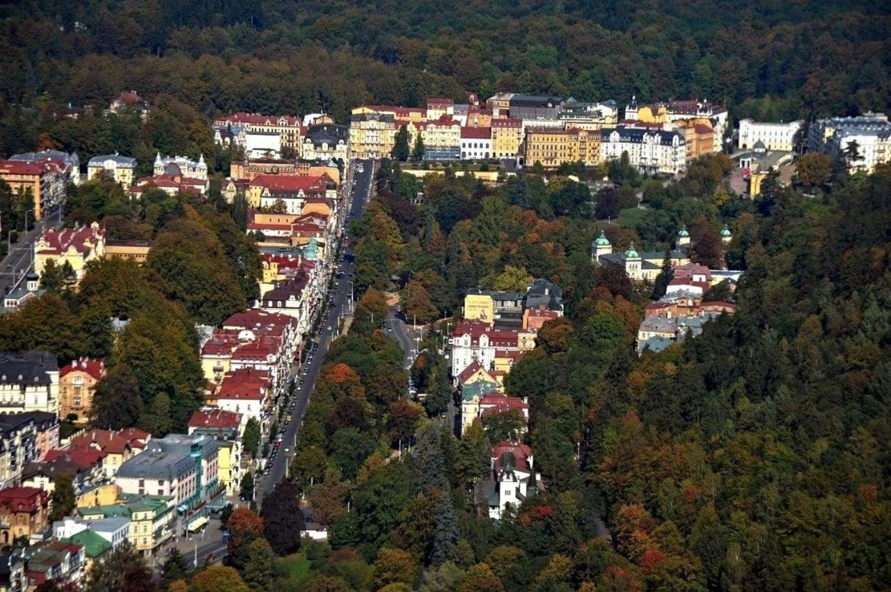 Gourmet Hotel Villa Patriot Mariánské Lázně Dış mekan fotoğraf
