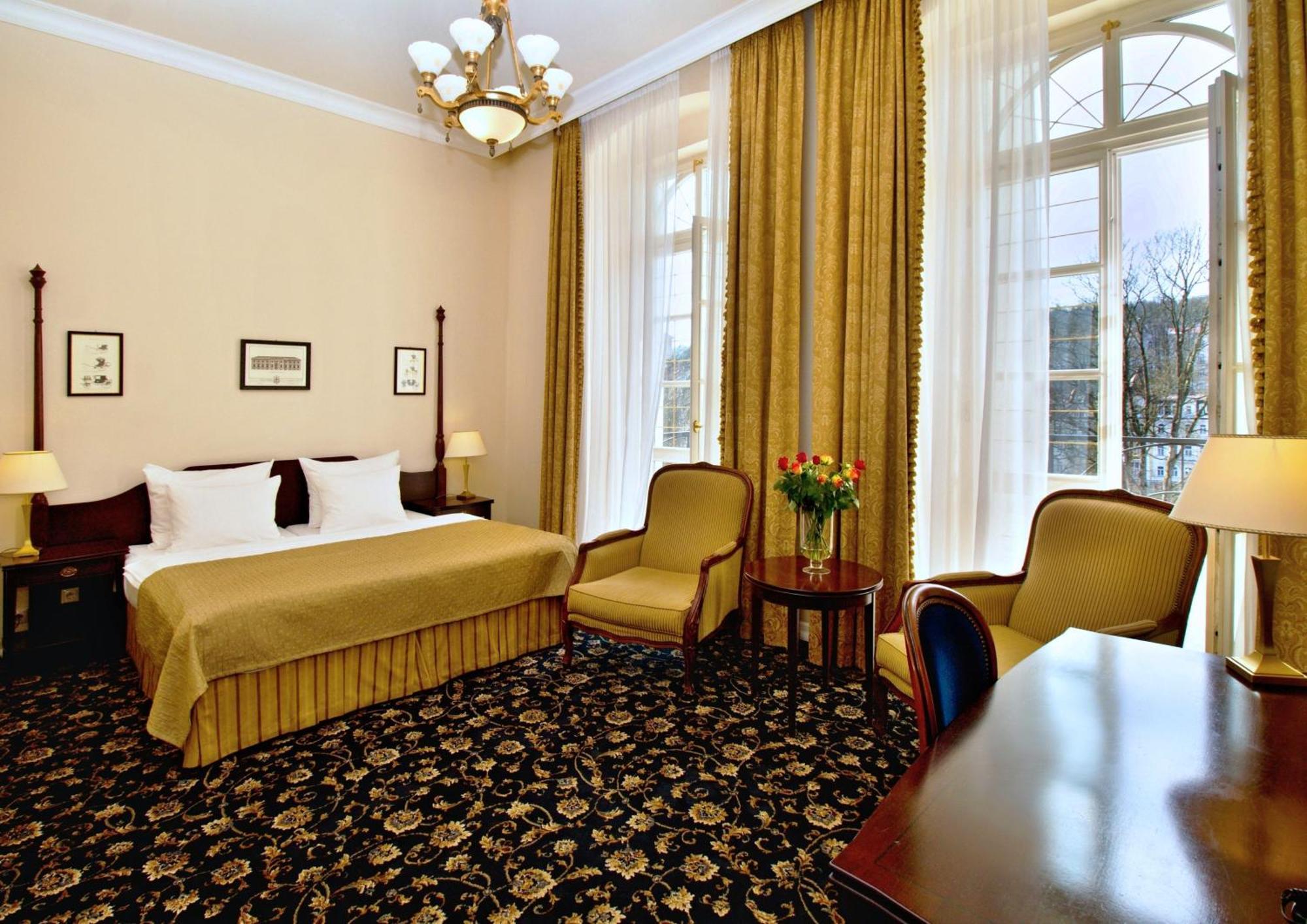 Gourmet Hotel Villa Patriot Mariánské Lázně Dış mekan fotoğraf