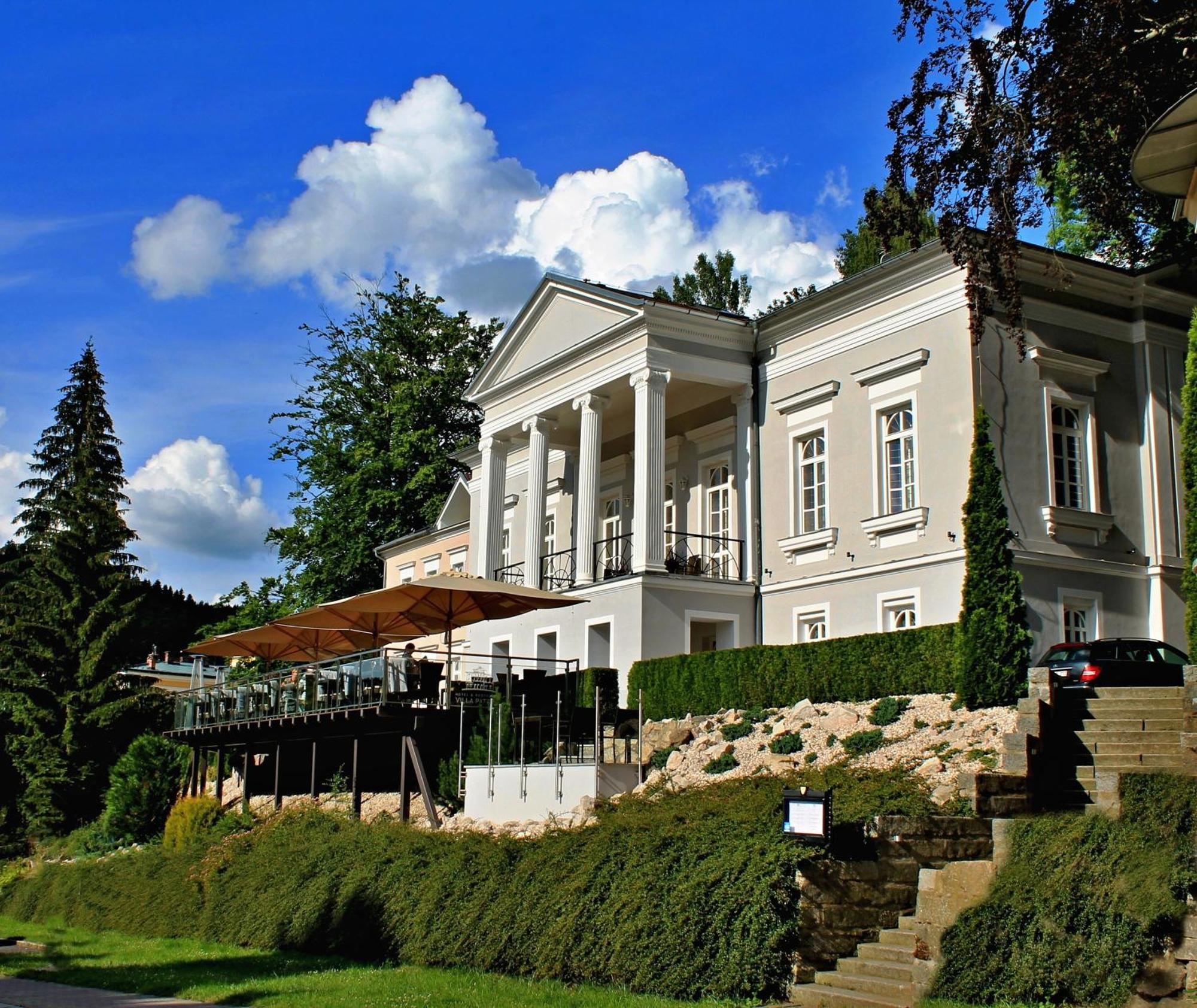 Gourmet Hotel Villa Patriot Mariánské Lázně Dış mekan fotoğraf