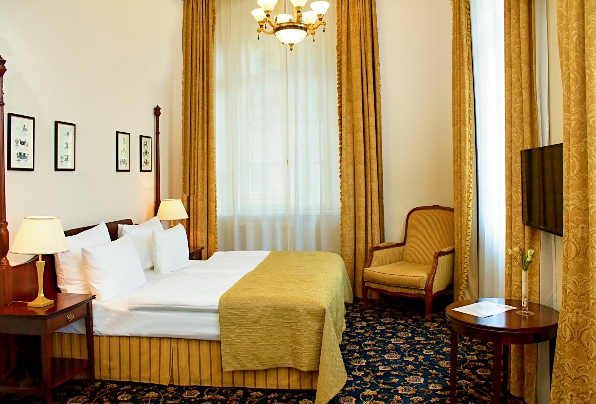 Gourmet Hotel Villa Patriot Mariánské Lázně Dış mekan fotoğraf