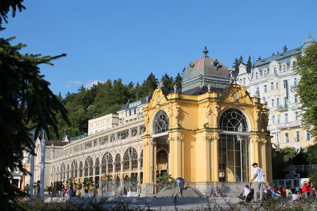 Gourmet Hotel Villa Patriot Mariánské Lázně Dış mekan fotoğraf