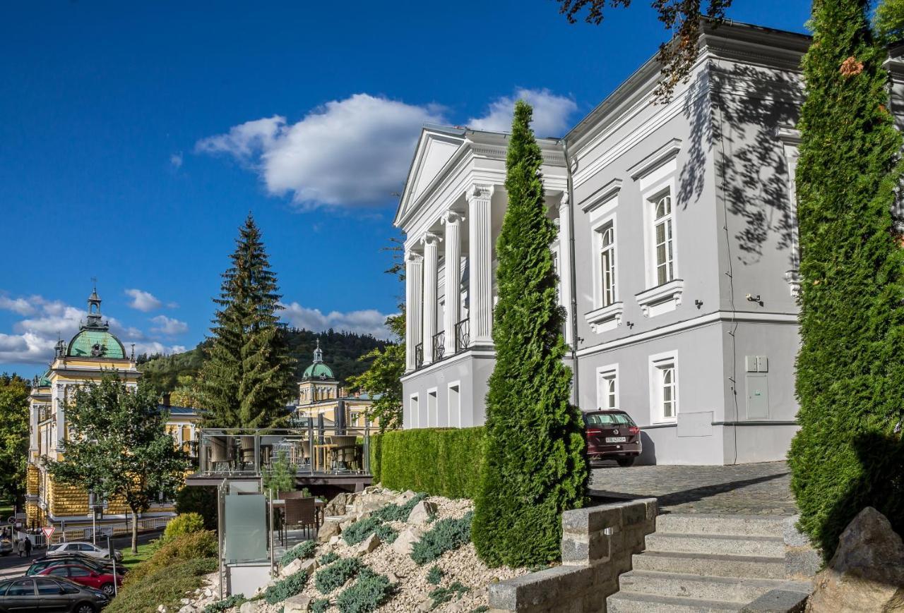 Gourmet Hotel Villa Patriot Mariánské Lázně Dış mekan fotoğraf